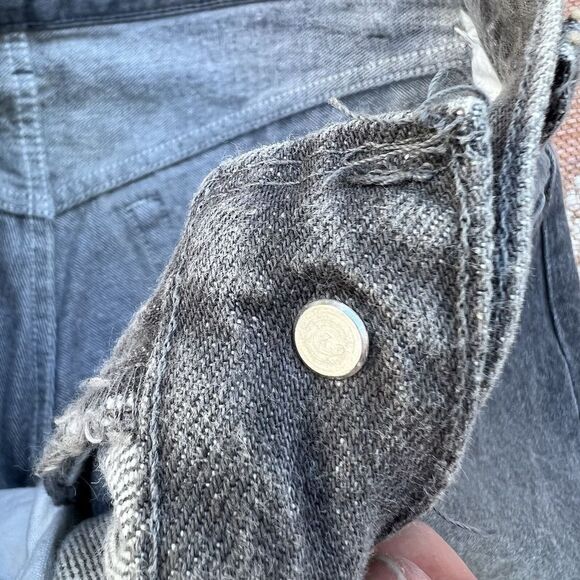 VTG 80s Levis 501 Jeans Mens 32 x 35 Dark Gray Made in USA Button Fly Denim - Picture 9 of 12